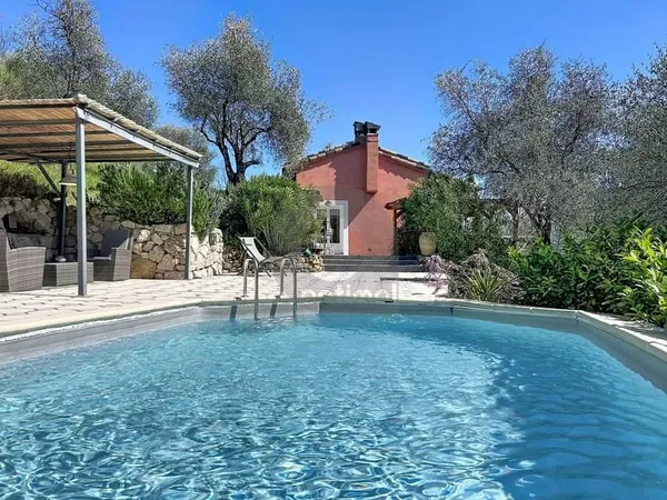 VILLA DE CARACTÈRE - SOSPEL