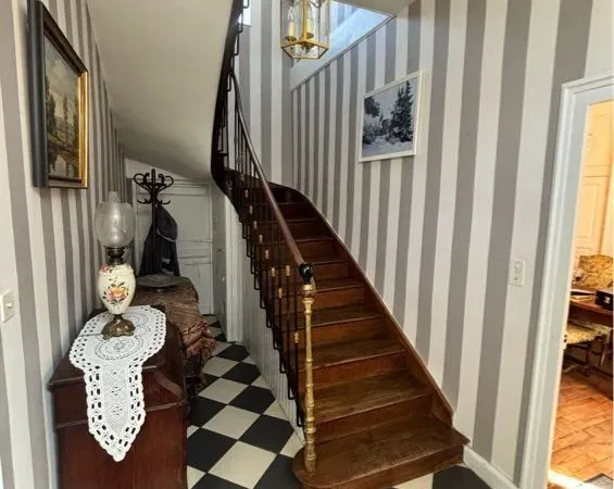 Maison de bourg meublée à louer