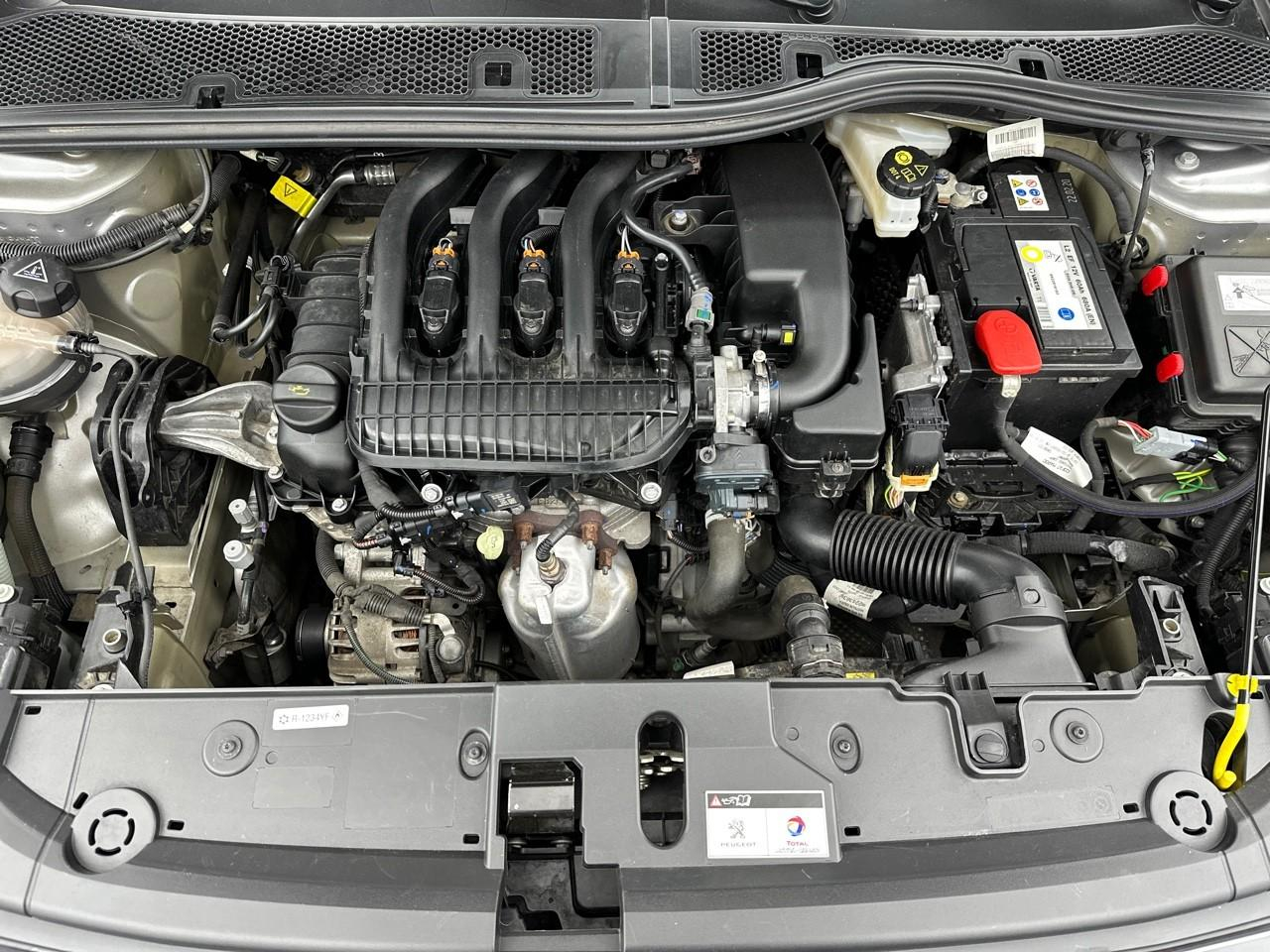 Peugeot 208 puretech 75 s&s bvm5 active business — photo 13