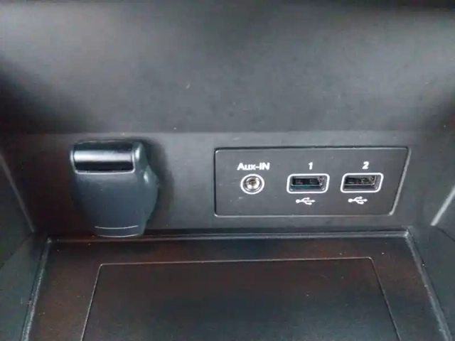 Renault Captur tce 100 gpl — photo 99