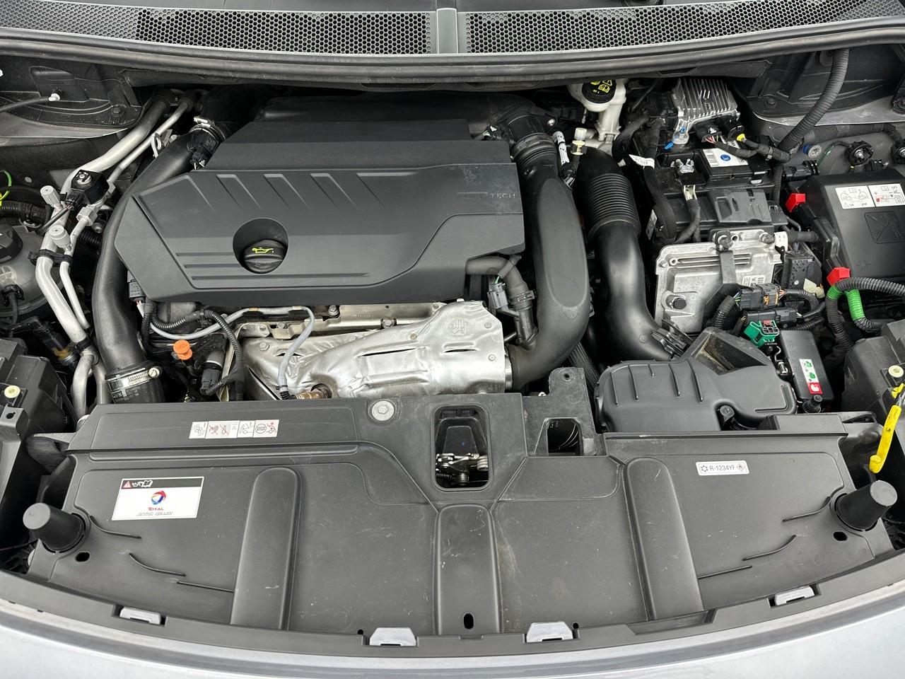 Peugeot 3008 hybrid 225 e-eat8 allure pack — photo 13