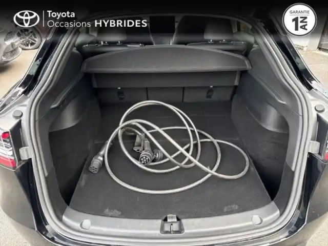 Tesla Model Y standard rwd — photo 10