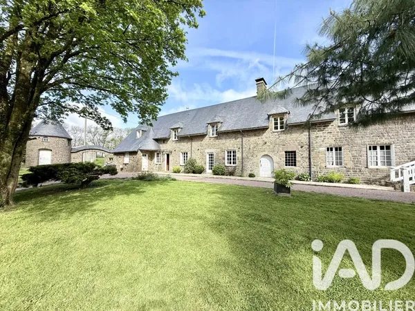 Vends propriété - 331 m² - 8 pièces, 5 chambres - Villebaudon 50410