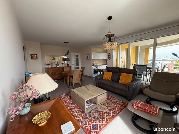 Apparemment T3 lumineux en excellent état de 65 m2