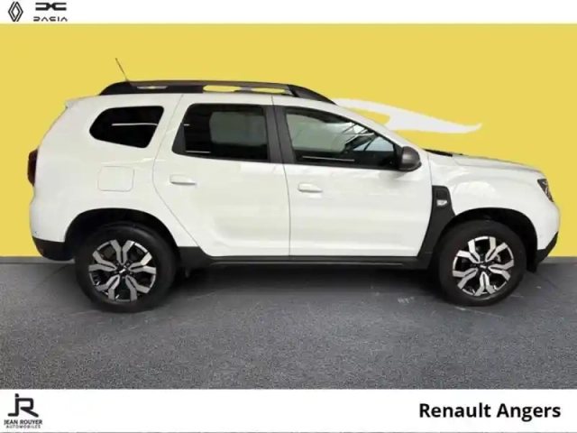 Dacia Duster 1.0 eco-g 100ch  journey + 4x2 — photo 6