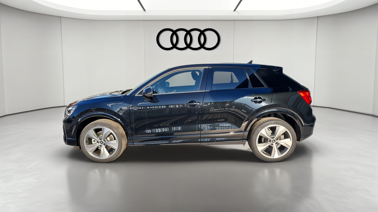 Audi Q2 35 TDI 150 S tronic 7 — photo 2