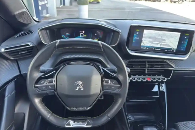 Peugeot 208 electrique 50 kwh 136ch — photo 18