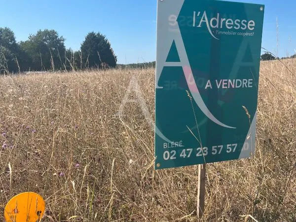 Terrain 735 m² LA CROIX EN TOURAINE
