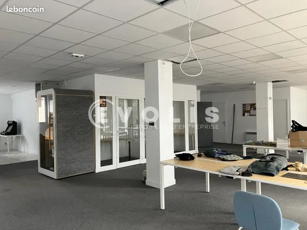 Bureaux 189 m²