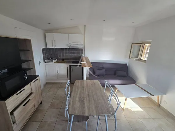 Studio 1 pièce 19 m²