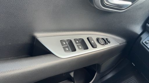 Kia Stonic 1.0 T-GDi 120 MHEV - GT Line Premium – 2022 – 28145 km – Hybride essence – Boîte Manuelle — photo 29