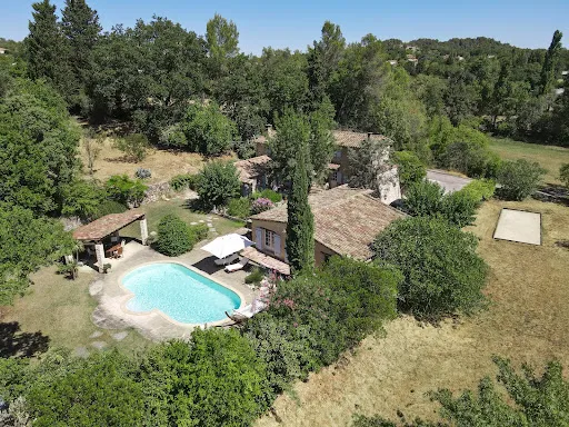 Propriété 13 pièces 178 m²