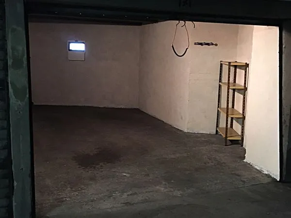 Grand garage securise proche centre ville cours jean jaures rue thiers rue turenneboulevard foch qua