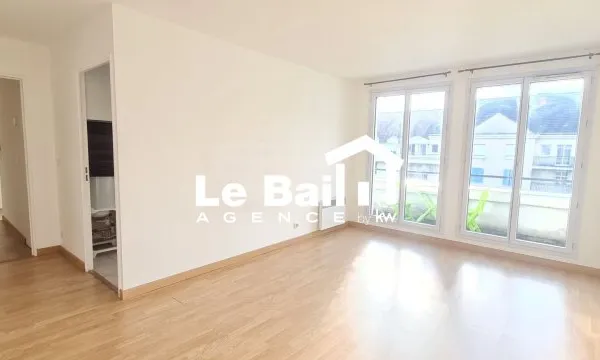 PONTOISE - Proche Centre Ville - Situé au dernier étage