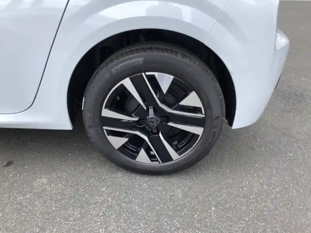 Peugeot 208 hybrid 110 ch e-dcs6 — photo 13