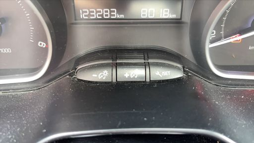 Peugeot 208 1.6 BlueHDi 75 - Active – 2018 – 123283 km – Diesel – Boîte Manuelle — photo 16