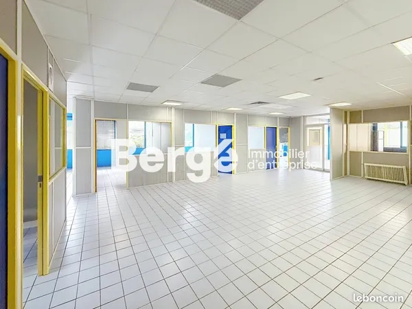 Bureaux 377 m²