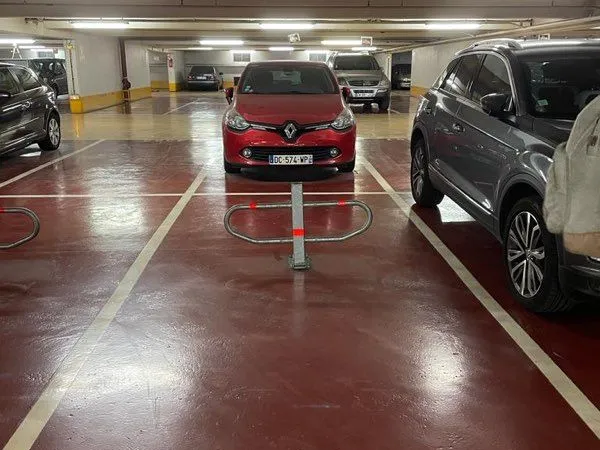 2 places de parking place d'Italie à vendre