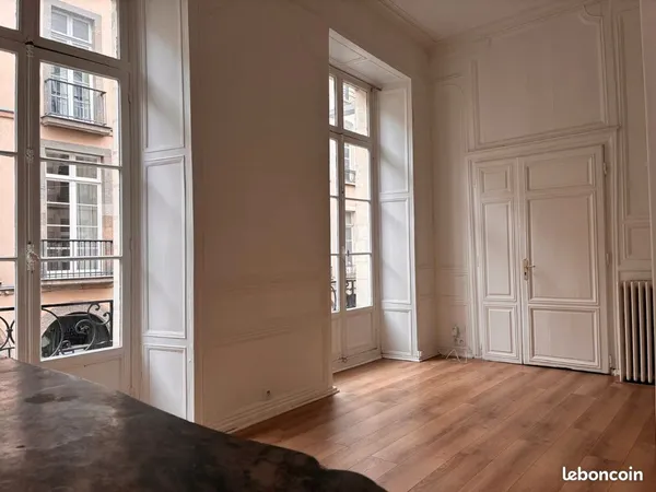 Loue bureau local Rennes centre