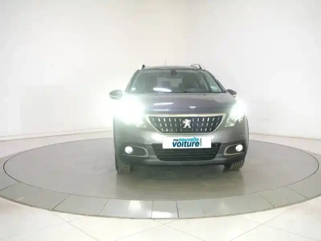 Peugeot 2008 puretech 110ch s&amp;s bvm6 — photo 23