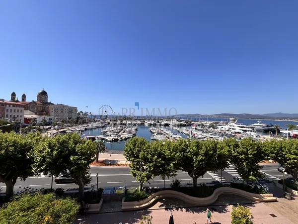 AFFAIRE A SAISIR 3 Piéces sur le Port de SAINT-RAPHAEL 8370
