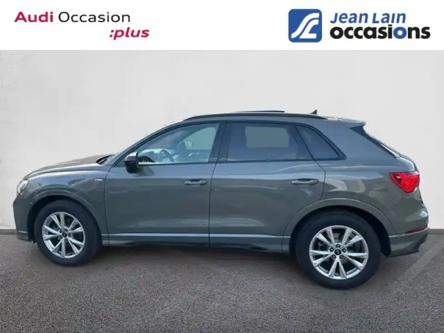 Audi Q3 35 tfsi 150 ch s tronic 7 — photo 28