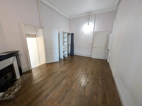 Appartement Bourges 1 pièce(s) 25 m2