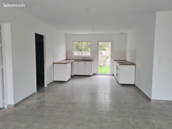 Machecoul centre, maison récente 103 m2 habitables