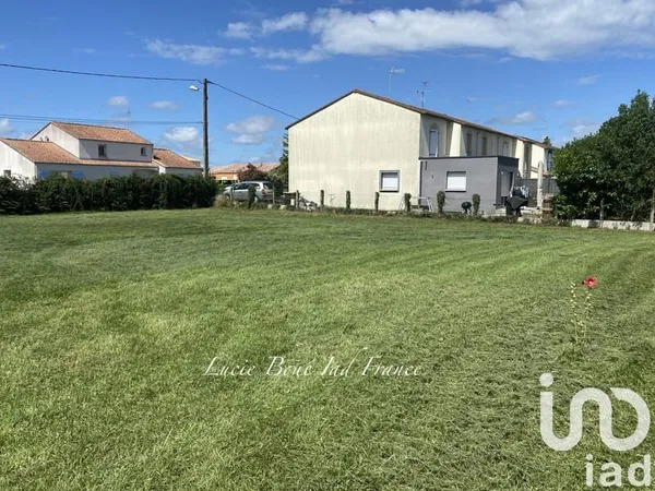 Terrain 472 m²