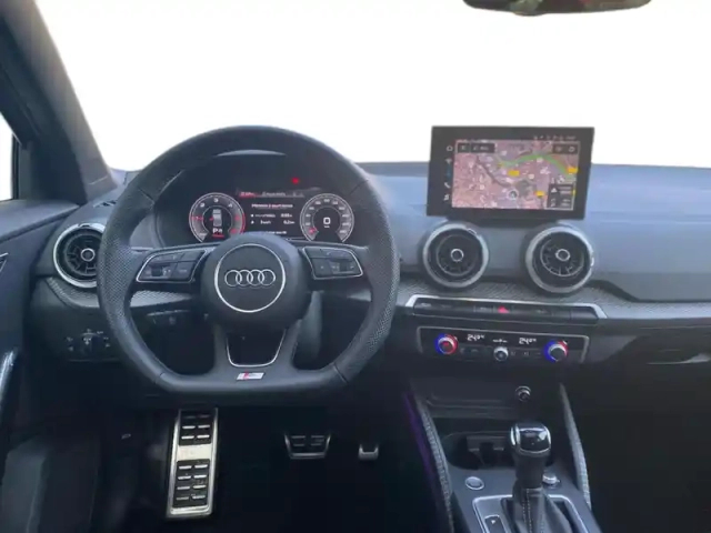 Audi Q2 35 tdi 150 s tronic 7 — photo 93
