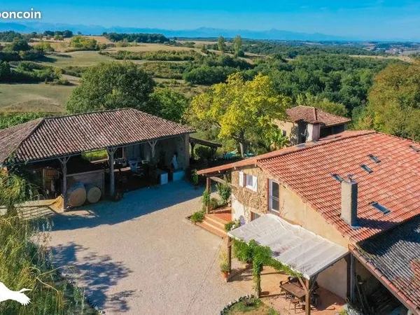 Ferme 8 pièces 322 m²