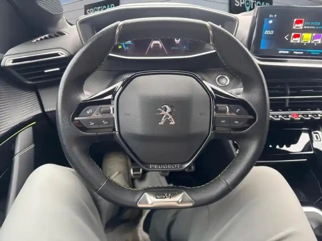 Peugeot 208 puretech 100 s&amp;s bvm6 gt pack — photo 12