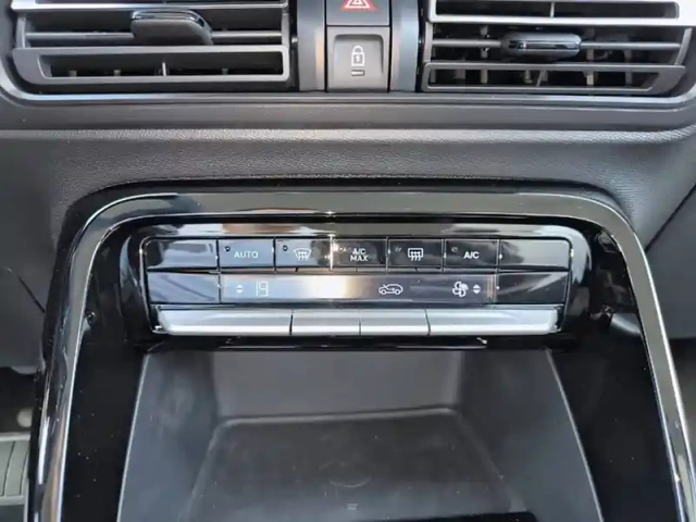 Citroën C3 Aircross hybride 145 ch aut — photo 15