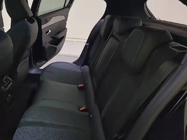 Peugeot 308 hybrid 145 e-dcs6 — photo 97