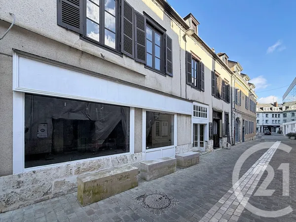 Murs commerciaux 374 m²