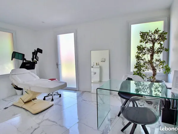 Bien-être 50 m² SAINT VICTORET