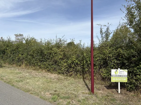 Terrain diffus 11200 m²