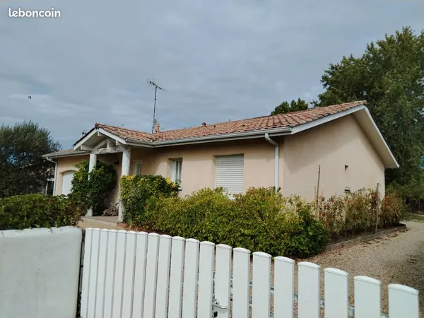 Maison à louer 100 m2 proche Hyper U Gujan- Mestras