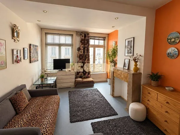 Immeuble 99 m²