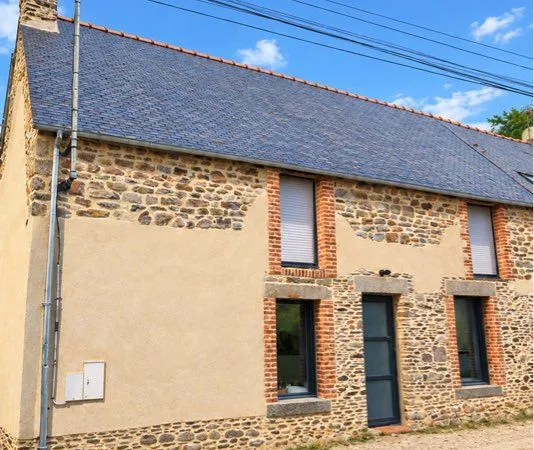 Maison rénovée (95 m2) - Aux portes de Châteauneuf-d'Ille-et-Vilaine