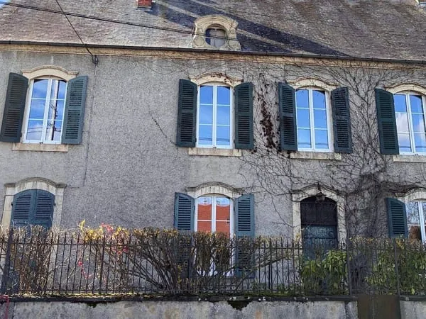 Maison 10 pièces 230 m²