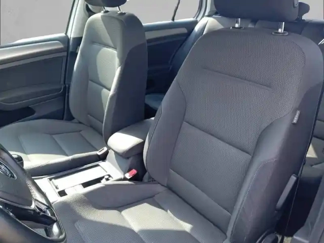 Volkswagen Golf 1.2 tsi 110 bluemotion technology — photo 31