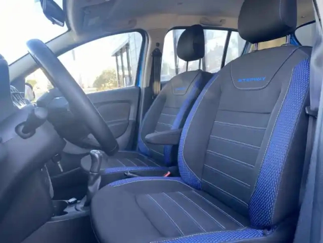 Dacia Sandero 15 ans tce 100 — photo 12