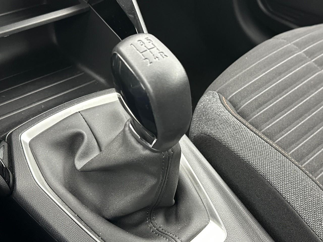 Peugeot 208 puretech 75 s&s bvm5 active pack — photo 28