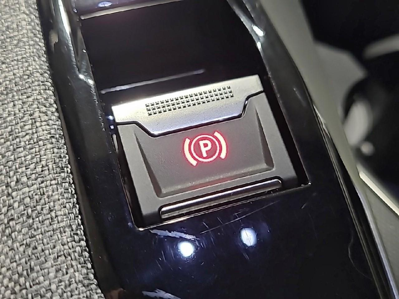 Peugeot 3008 hybrid 136 e-dcs6 gt — photo 30