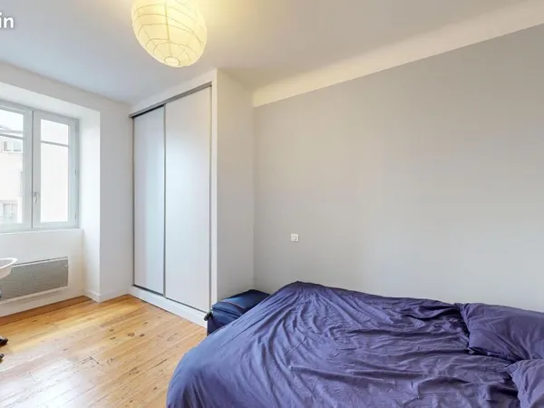 Chambre 4 pièces 84 m²