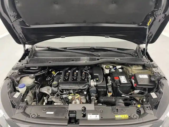 Peugeot 208 puretech 75 s&amp;s bvm5 — photo 21