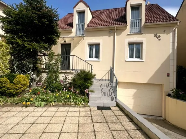 Maison Villiers Le Bel 6 pièce(s) 120.20 m2