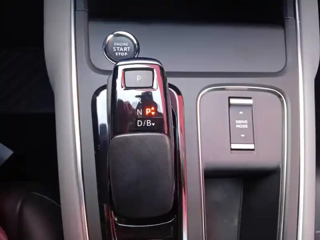 Citroën C5 Aircross hybride rechargeable 225 e-eat8 — photo 25