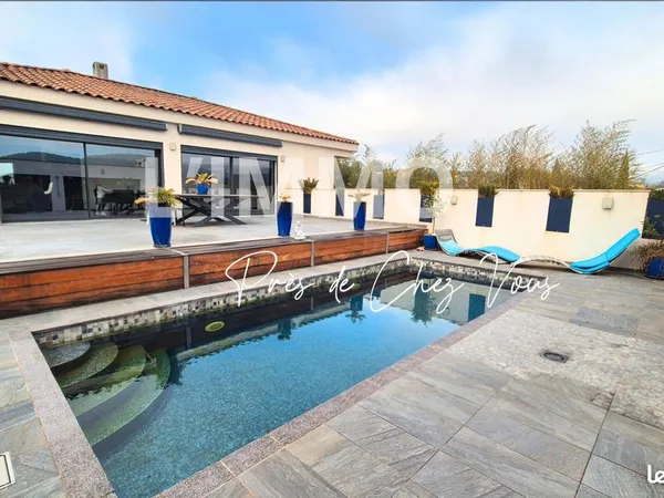 Maison 5 pièces 230 m²